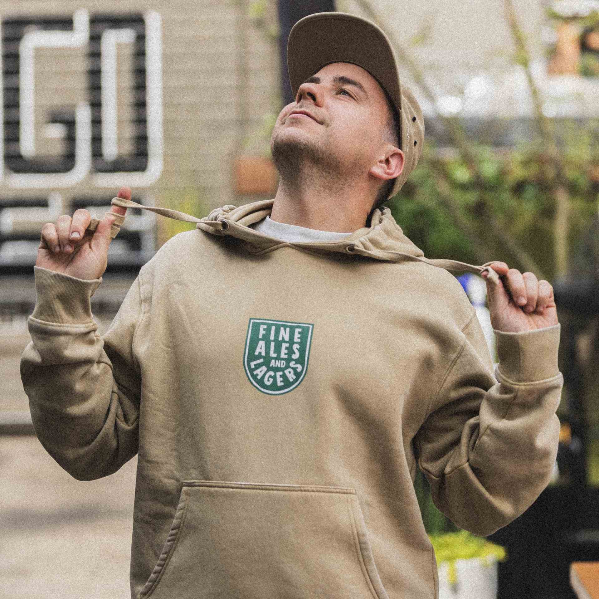 Polerón Escudo Beige